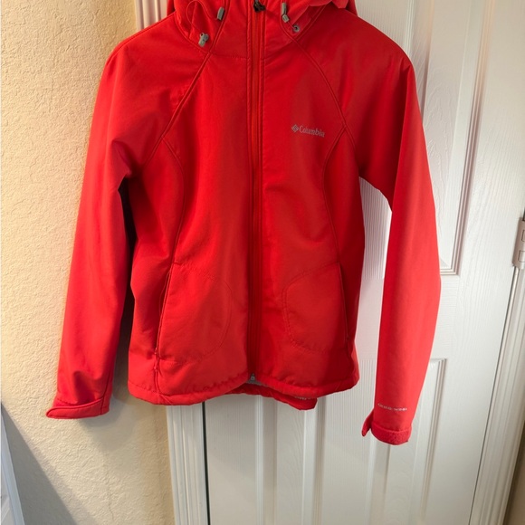 Columbia Outdoor Jacket - Picture 2 of 10